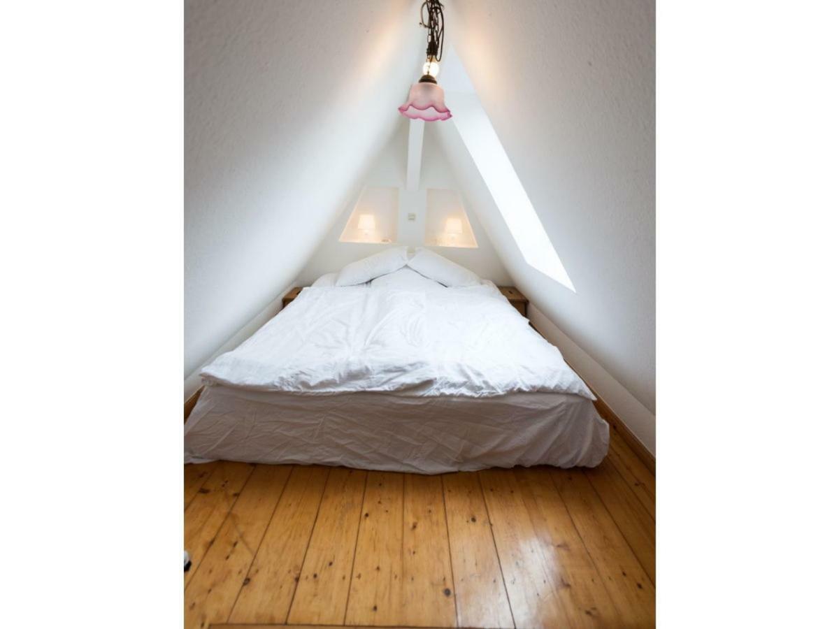 Kanalvilla - Urlaub Am Nord-Ostseekanal - Zwei Ferienwohnungen Im Angebot- Eine Im Dachgeschoss Und Eine Wohnung Mit Garten Sehestedt  Buitenkant foto